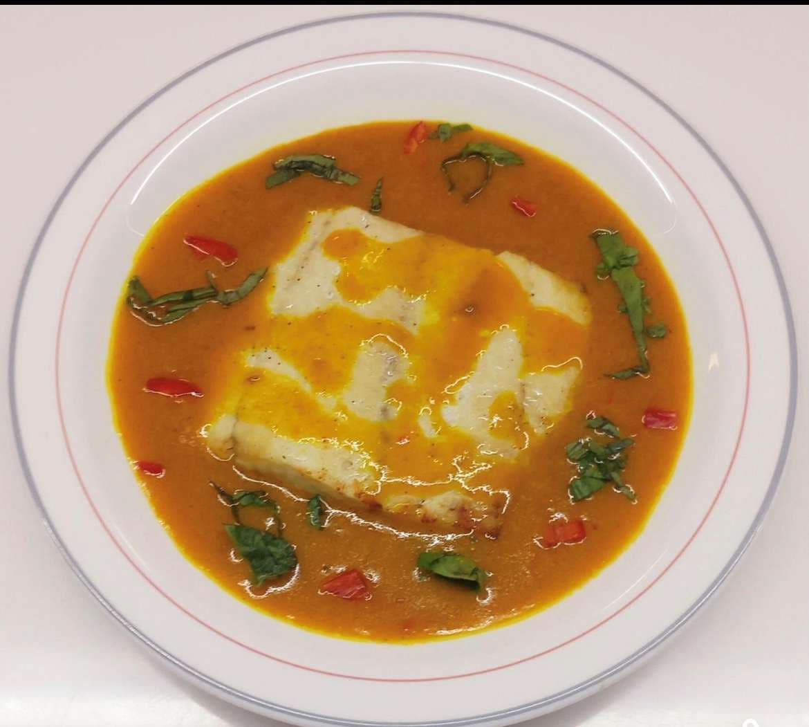 Turuncu soslu balık çorbası